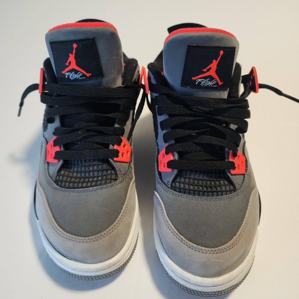 Air Jordan 4 Retro Grey/Infrared Sneakers, Size 7Y - Picture 2 of 12